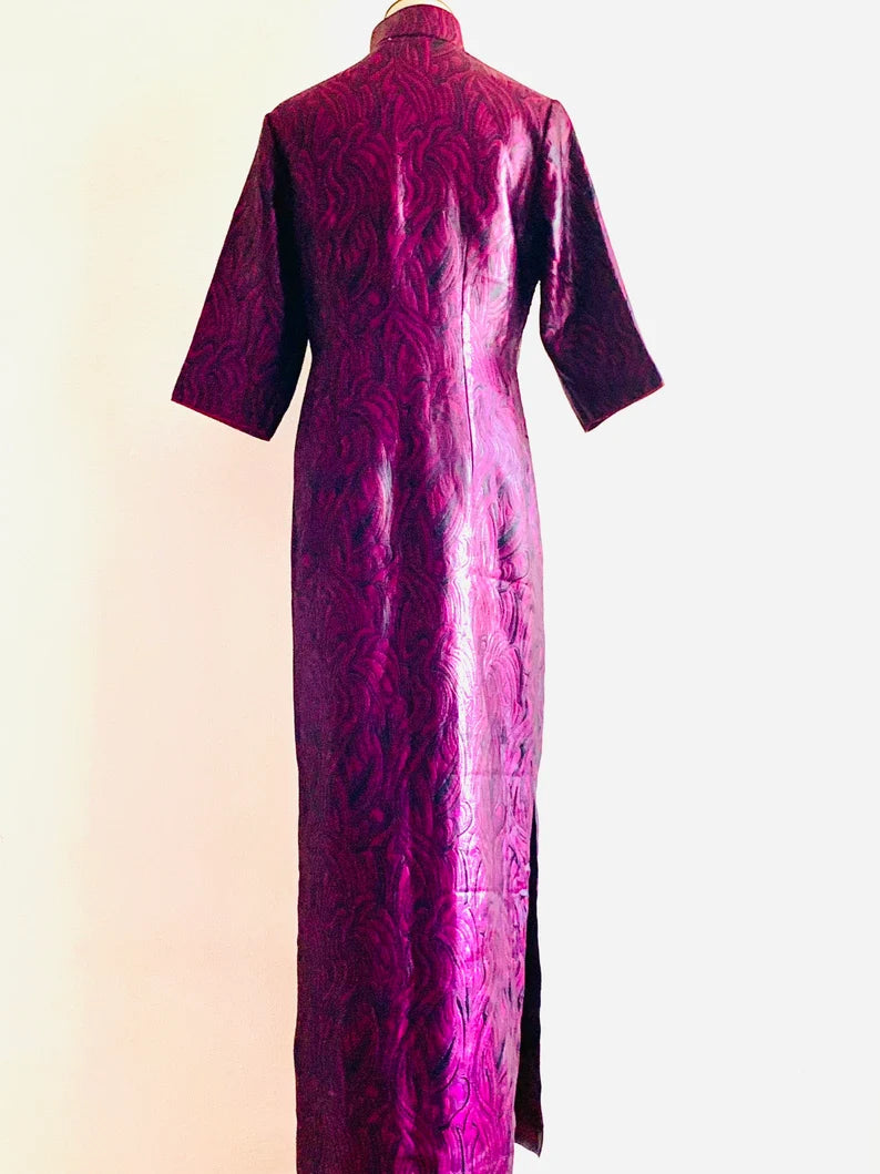 Vintage Handmade Qipao – Traditional Chinese Dress with Modern Print